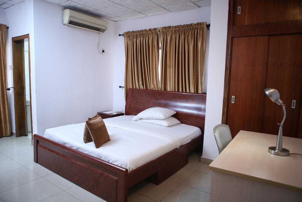 The Habitat Suites International Лагос Стая снимка