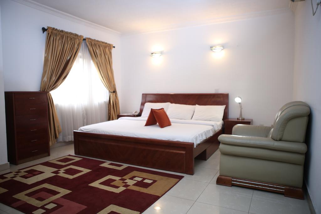 The Habitat Suites International Лагос Стая снимка