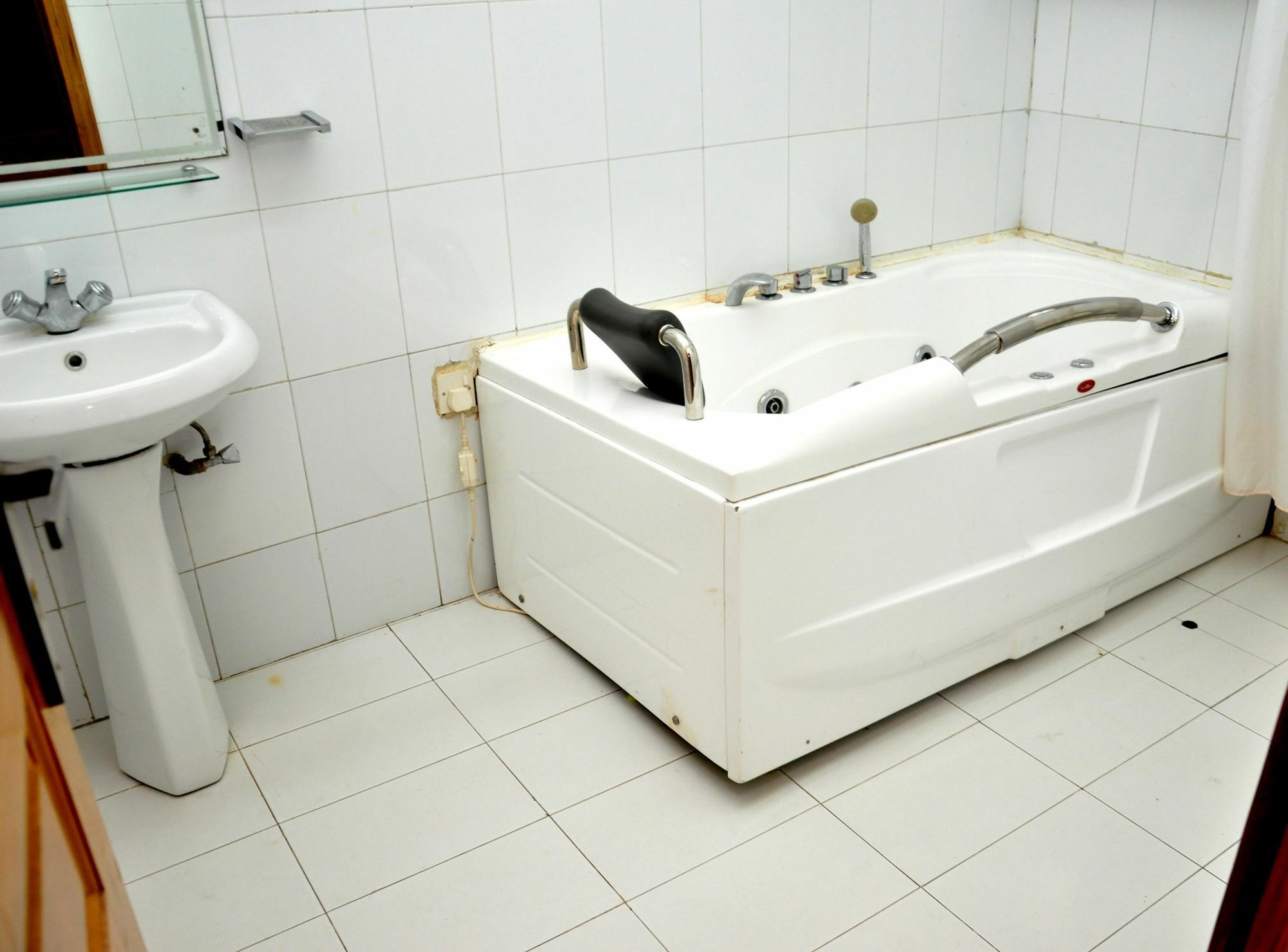 The Habitat Suites International Лагос Екстериор снимка