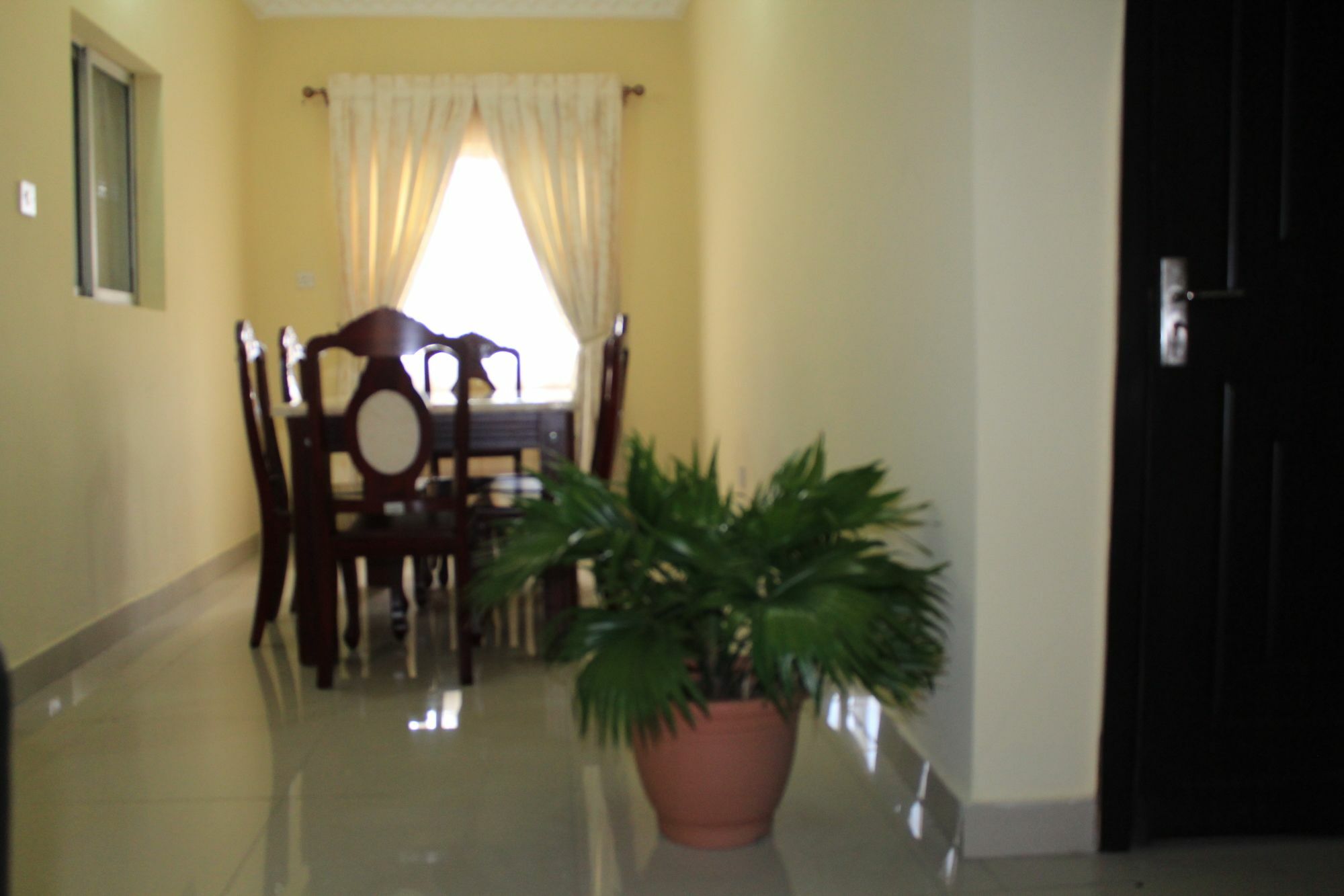 The Habitat Suites International Лагос Екстериор снимка
