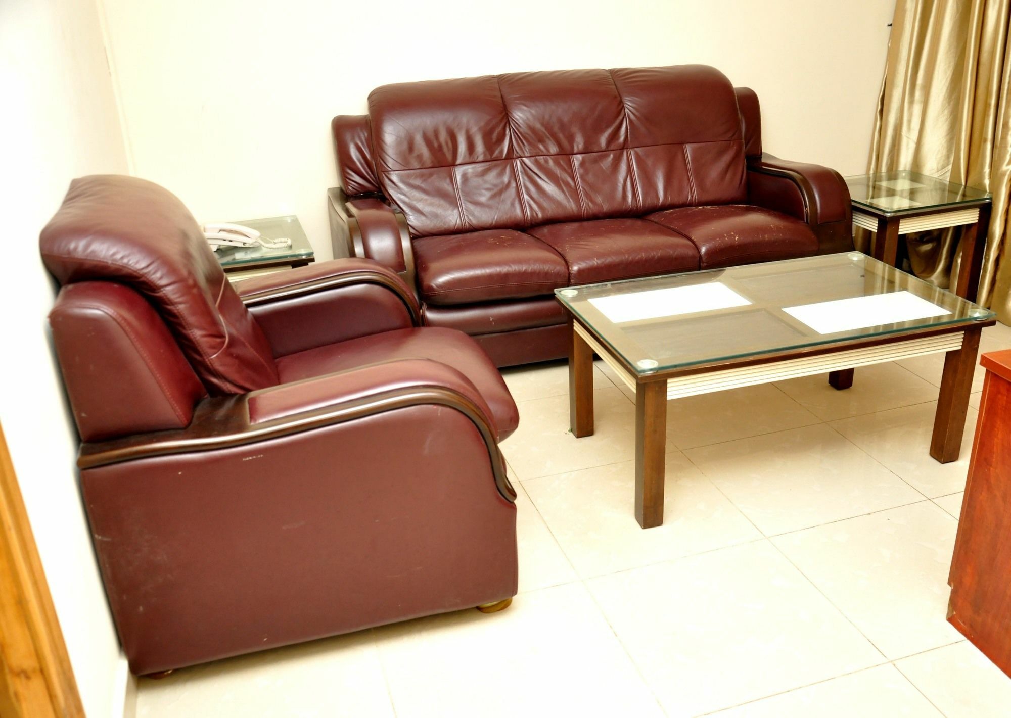 The Habitat Suites International Лагос Екстериор снимка